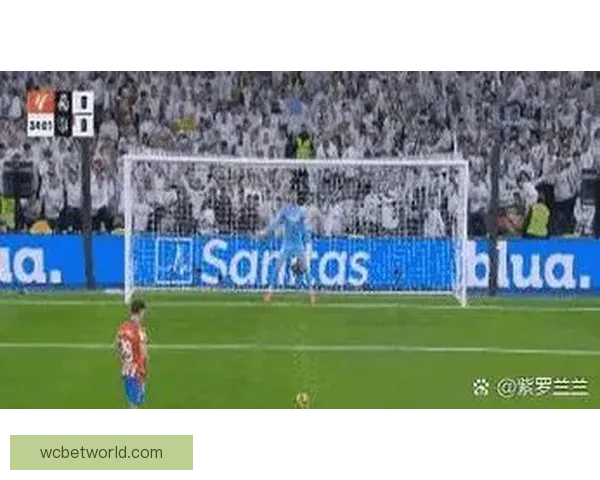 巴萨球员脚踩马竞球员脚踝无红牌 皇马队长妻子愤怒批评裁判偏袒